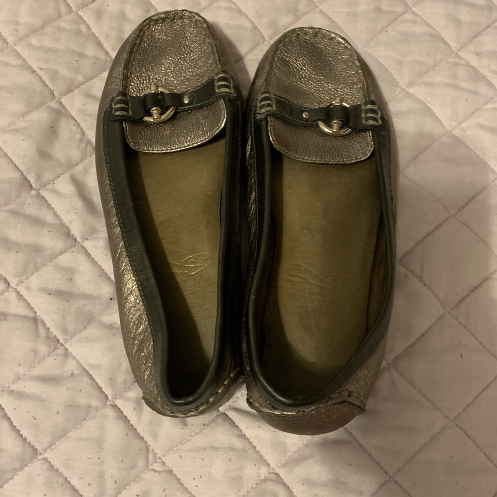 Leather flats